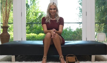 Interracial-Sex einer Blondine mit einem Schwarzen beim Casting zu Hause