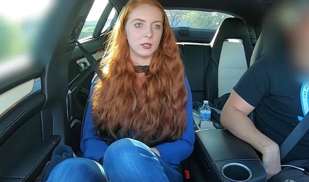 Eine wunderschöne Rothaarige mit Zopf hat beim Casting ein 1+ bekommen