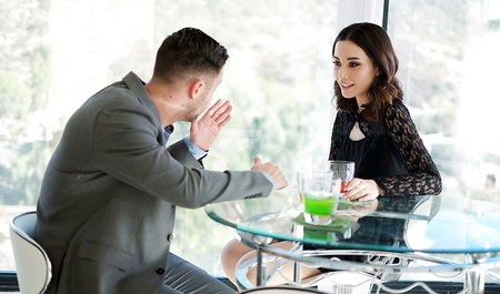 Ich habe meiner jungen Freundin einen Streich gespielt und abends wunderbaren Sex gehabt