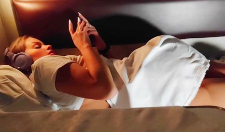 Sex mit einer verheirateten Nachbarin im Zug beim Dating...