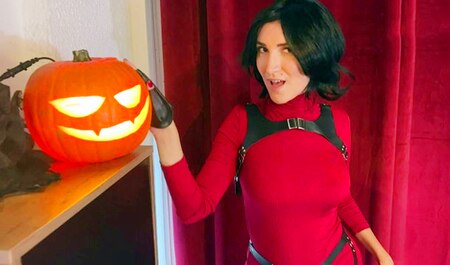 Wir sind es gewohnt, echte Frauen zu ficken, aber hier an Halloween entpuppt es sich als eine Art Witz ...